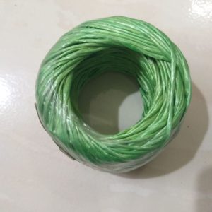 خيوط بلاستيك