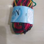 خيوط صوف ملونة