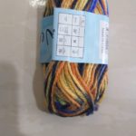 خيوط صوف ملون